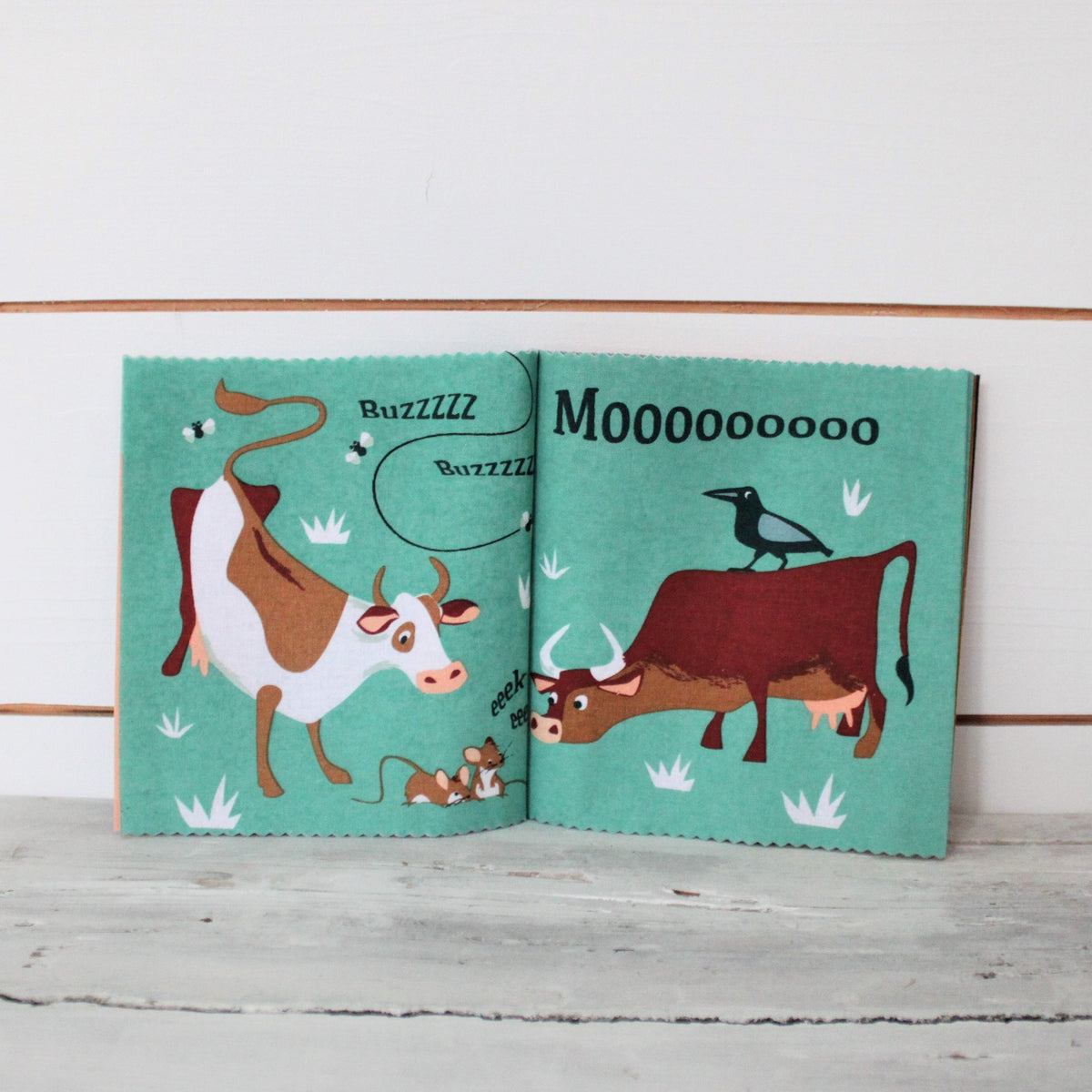 Noisy Farmyard Rag Book