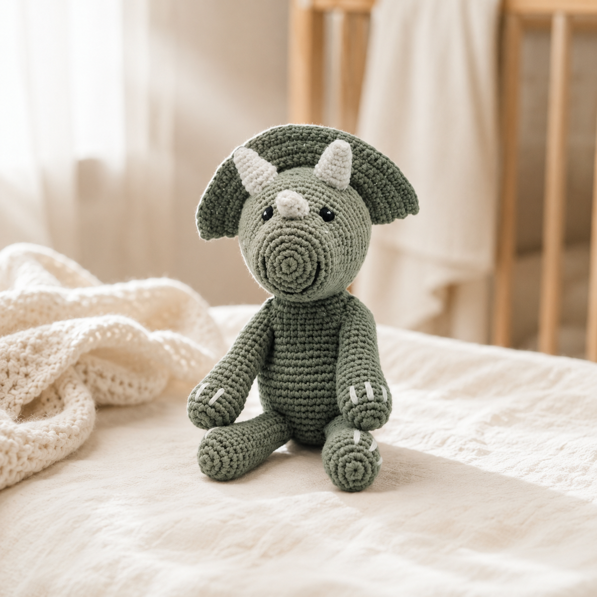 LS2496 - Triceratops Rattle 1