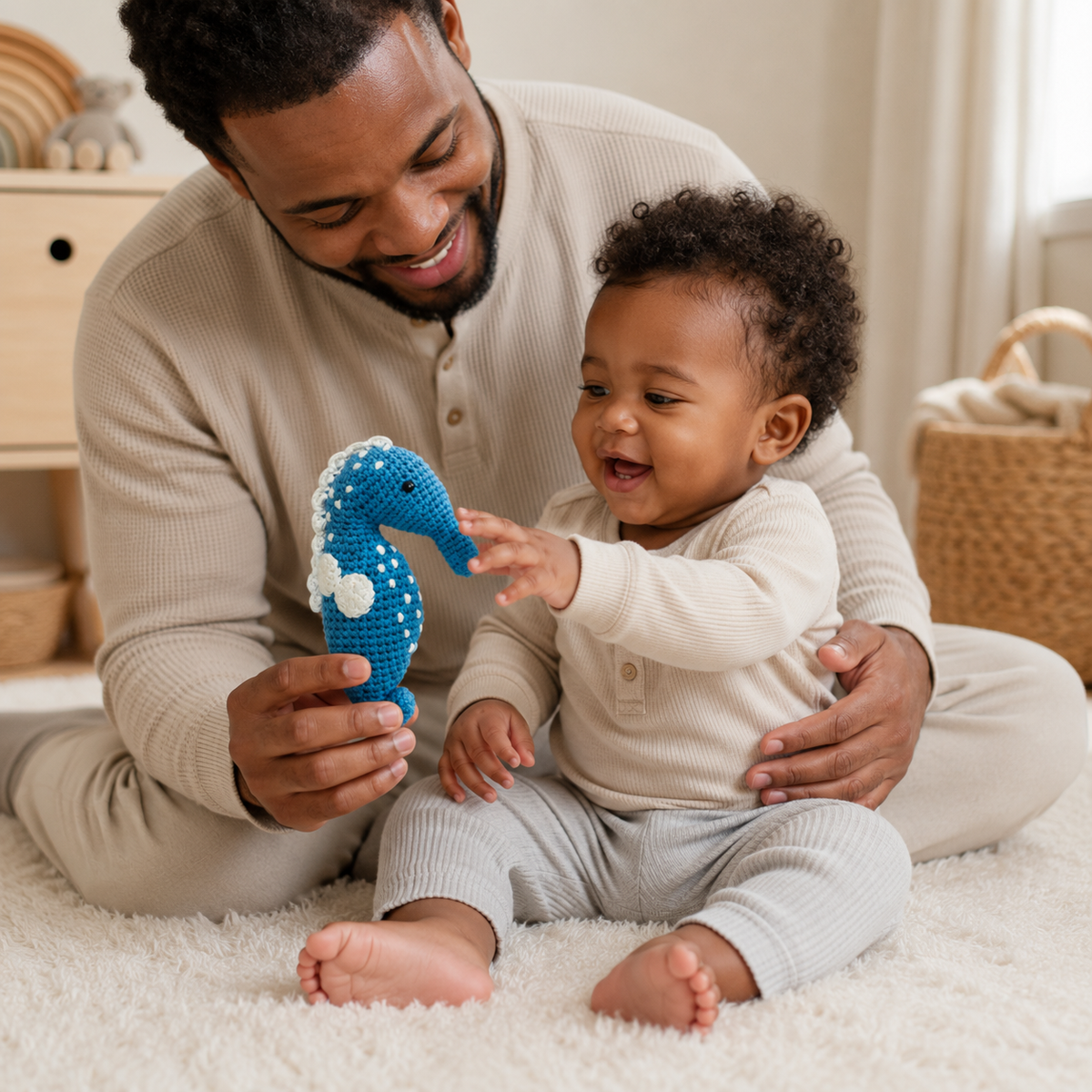 LS2568 - Seahorse Rattle - Blue 4