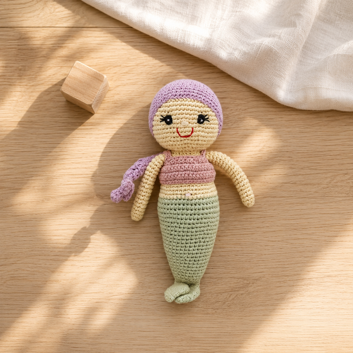 LS2569 - Mermaid Rattle 1