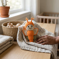 LS2541 - Butterfly Rattle - Orange 1